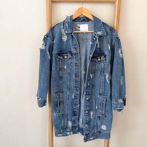 Zara Trafaluc Denim Distressed Longline Oversized Jean Jacket Women’s Size Small